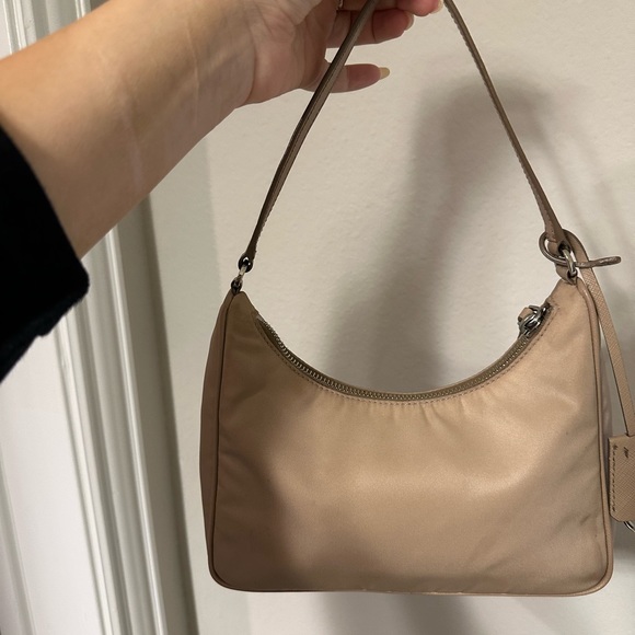 Prada re edition 2005 - Picture 4 of 5